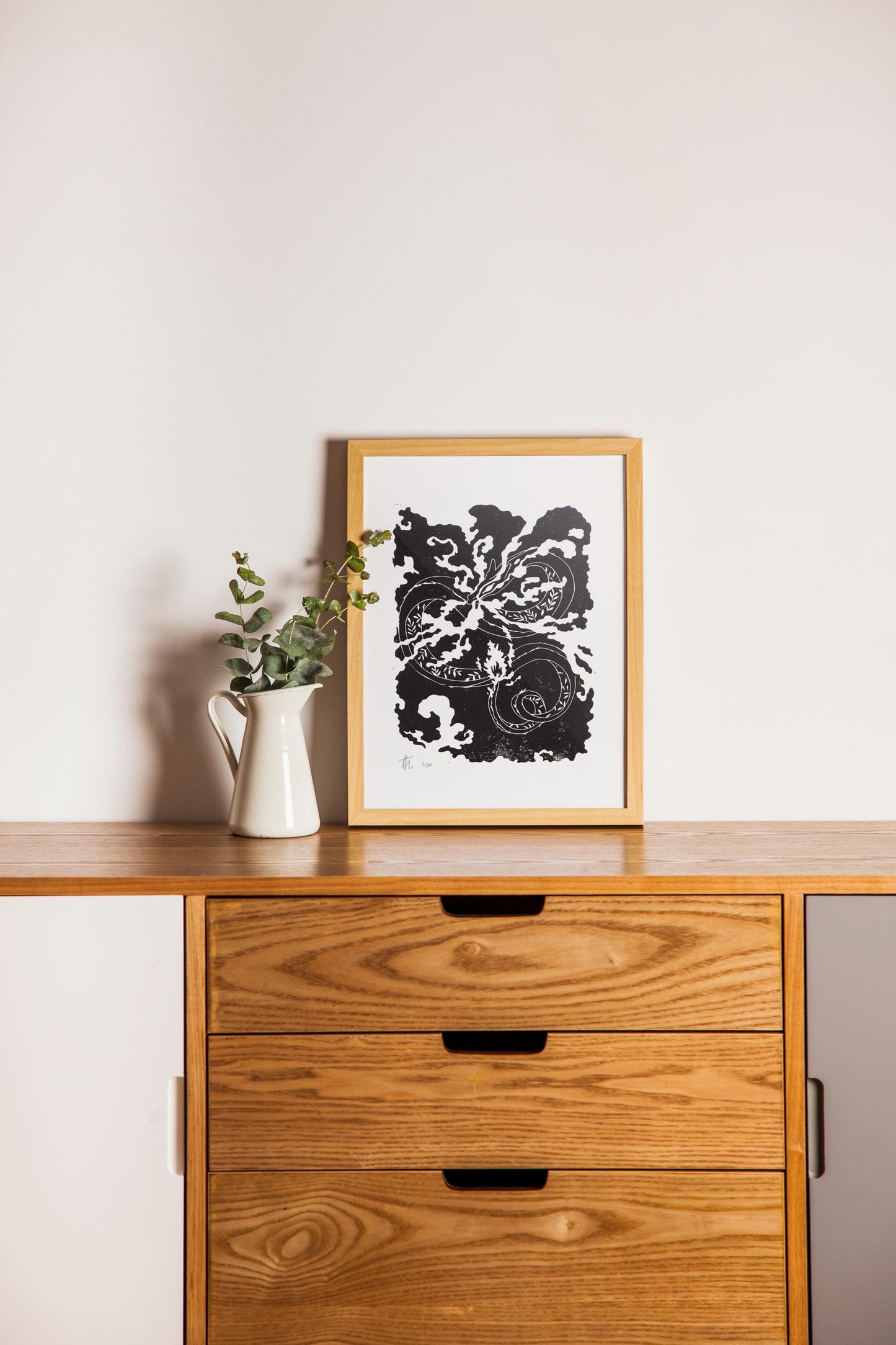 Linogravure - Dragon, nuage, fumée, fantasy, créature - linocut - print, affiche, art mural, décoration d'intérieur - édition limitée 50 ex