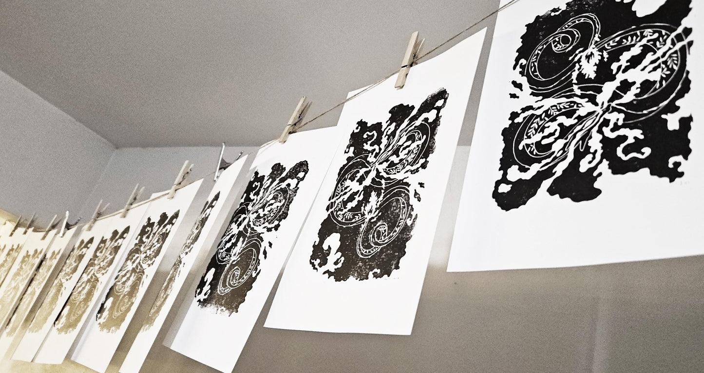 Linogravure - Dragon, nuage, fumée, fantasy, créature - linocut - print, affiche, art mural, décoration d'intérieur - édition limitée 50 ex